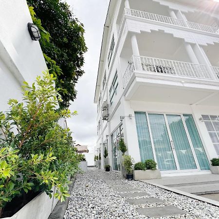 The White House Rachamankha เดอะ ไวท์เฮ้าส์ ราชมรรคา Pansiyon Chiang Mai Dış mekan fotoğraf