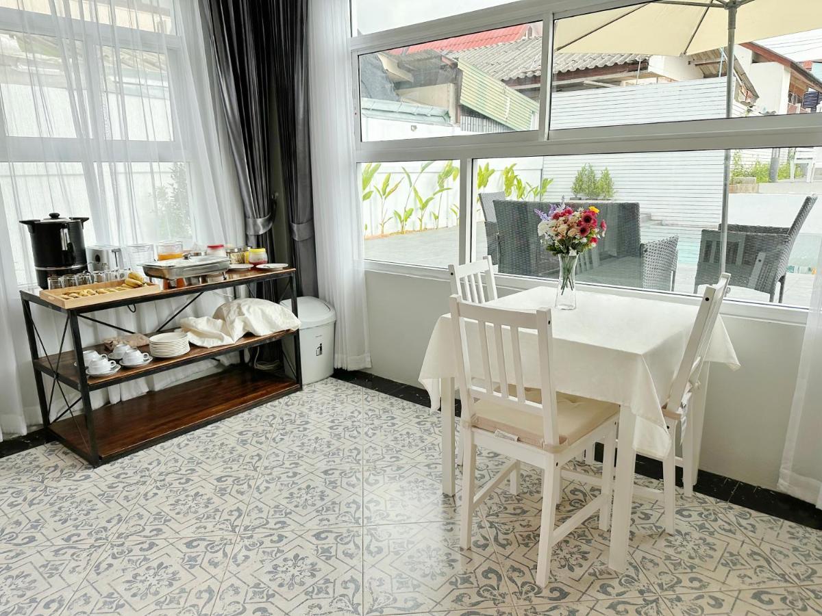 The White House Rachamankha เดอะ ไวท์เฮ้าส์ ราชมรรคา Pansiyon Chiang Mai Dış mekan fotoğraf